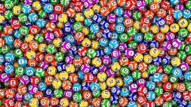 วิธีที่ชาญฉลาดในการใช้จ่ายลอตเตอรี่ของคุณ image